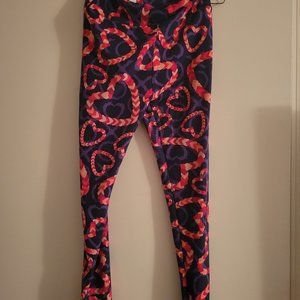 Lula Roe Heart leggings.